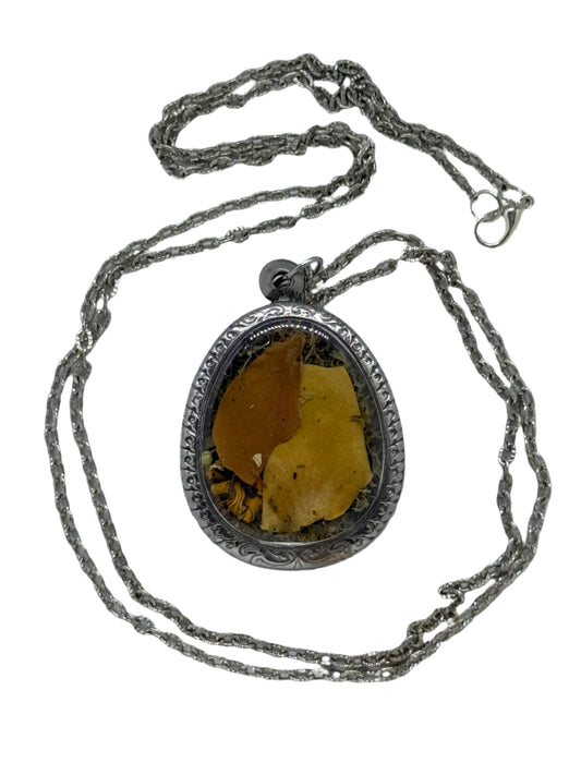 Field of Flowers Necklace 2