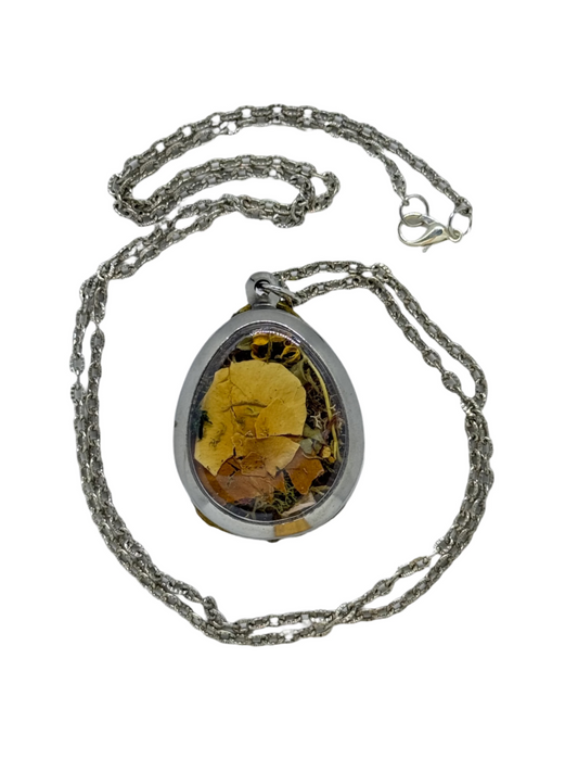 Field of Flowers Necklace 4