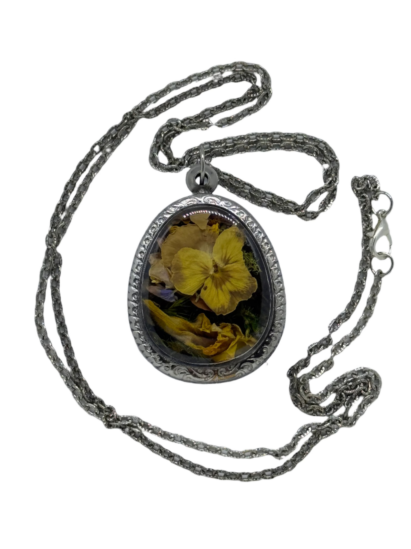 Field of Flowers Necklace 1