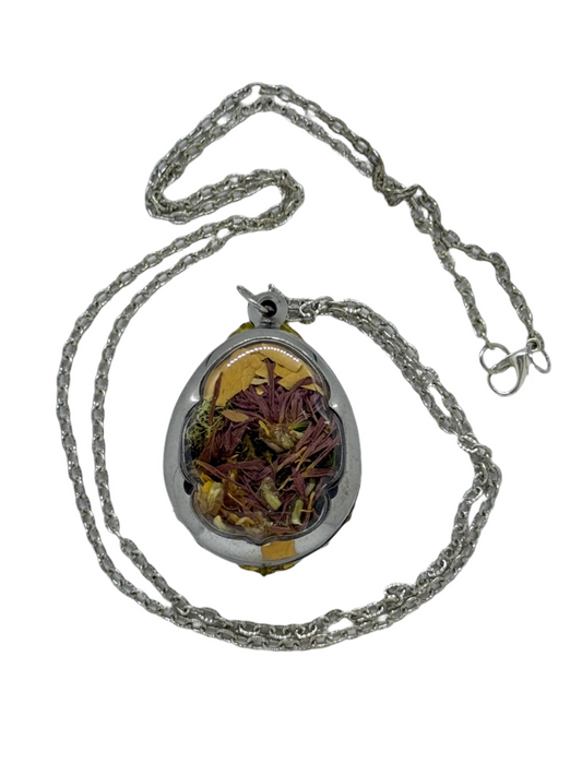 Field of Flowers Necklace 3